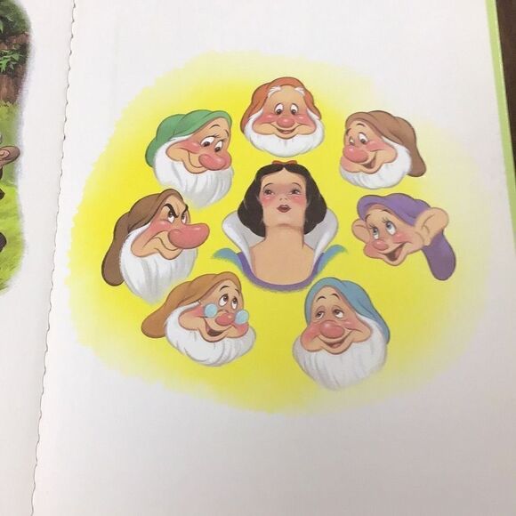 Vintage Walt Disney, Snow White, and the seven dwarfs a golden book 1984 edition - Picture 5 of 6
